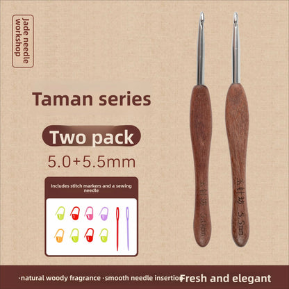 crochet hooks The Crochet Nook