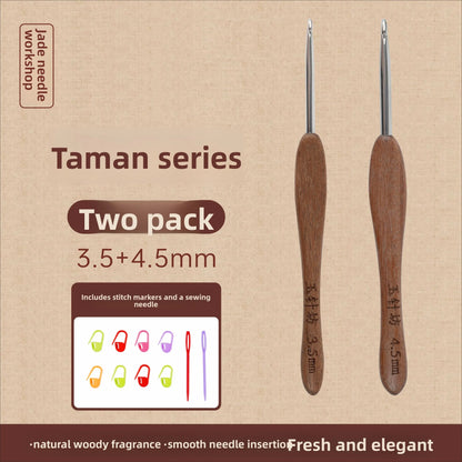 crochet hooks The Crochet Nook